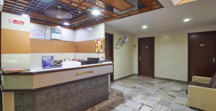 Hotel Golden Palace Pvt Ltd Mumbai Exterior foto